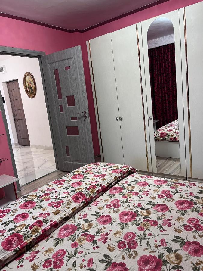 Apartament In Centrul Orasului Bacău Zewnętrze zdjęcie